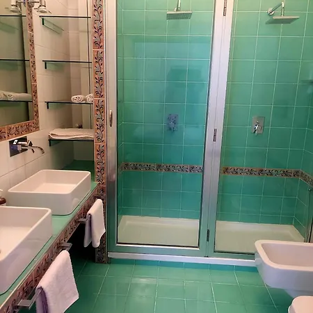 فندق مبيت وإفطار Casa Flora